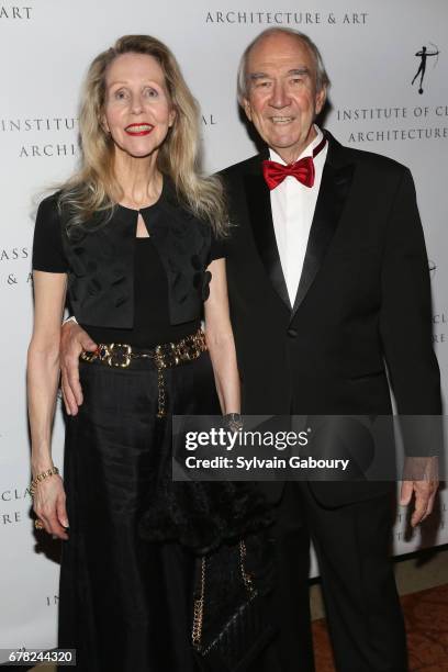 Verena Balmer and Ron Balmer attend 2017 ICAA Arthur Ross Awards at The University Club on May 1, 2017 in New York City.