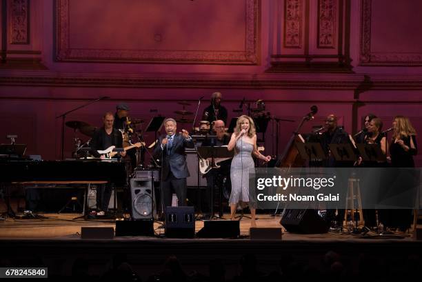 Billy Davis Jr. And Marilyn McCoo of The 5th Dimension perform during a tribute concert honoring Jimmy Webb at Carnegie Hall on May 3, 2017 in New...