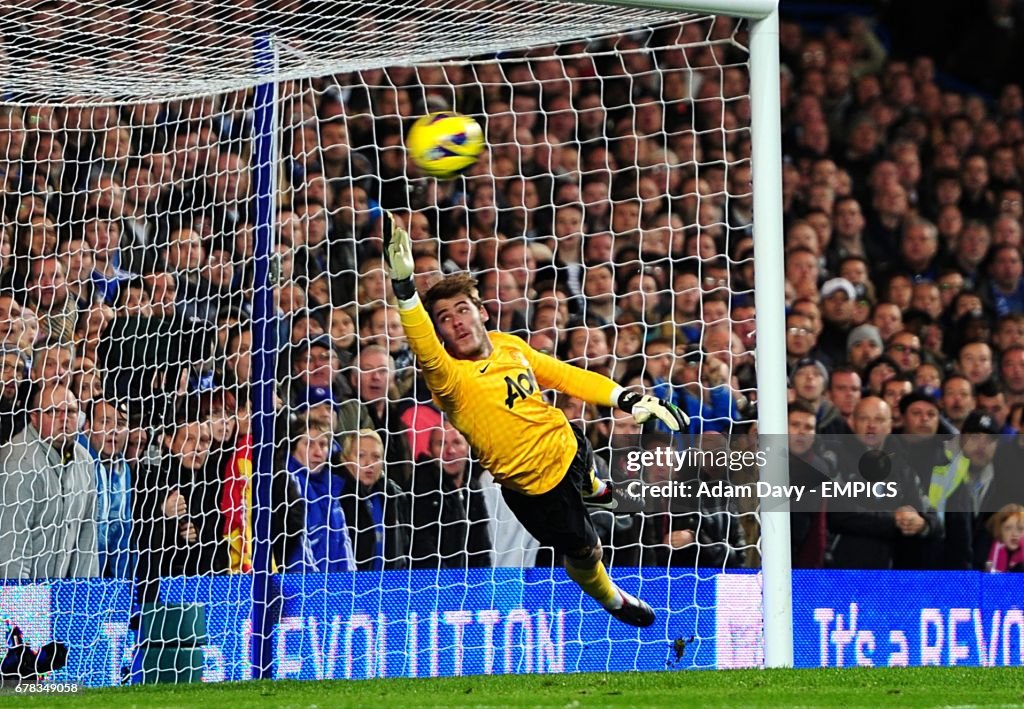 Soccer - Barclays Premier League - Chelsea v Manchester United - Stamford Bridge