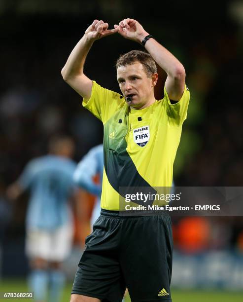 76 Peter Rasmussen (Referee) Stock Photos, High-Res Pictures, and ...