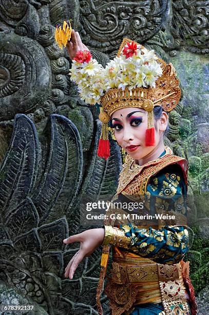 balinese dancer, monkey forest, ubud, bali, indonesia, southeast asia, asia - balinese headdress stock pictures, royalty-free photos & images