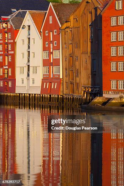 old fishing warehouses reflected in the river nidelva, trondheim, sor-trondelag, norway, scandinavia, europe - sor trondelag county stock pictures, royalty-free photos & images