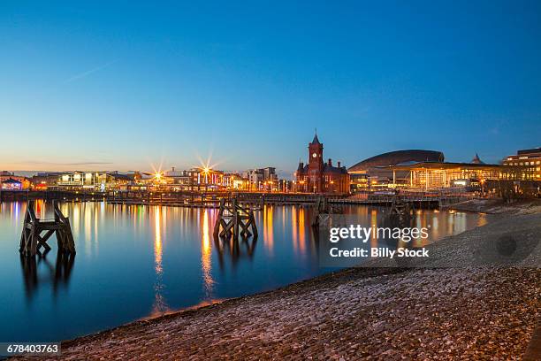 cardiff bay, wales, united kingdom, europe - cardiff bay stock-fotos und bilder