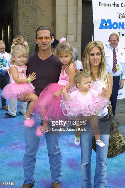 Actor Lorenzo Lamas with his wife Shauna and their children arrive at the world premiere of "Monsters, Inc." at the El Capitan Theatre October 28,...