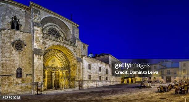 el burgo de osma, soria province, spain - estilos de vida stock pictures, royalty-free photos & images