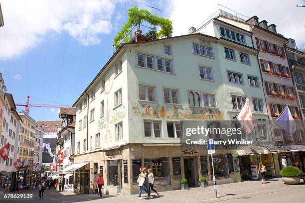 mural on side of old town - barry crane - fotografias e filmes do acervo