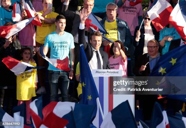 President of the political movement 'En Marche !' and French presidential election candidate Emmanuel Macron delivers a speech during a campaign...