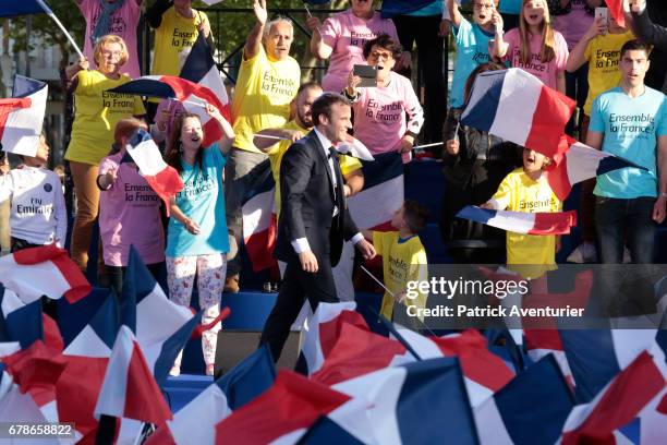 President of the political movement 'En Marche !' and French presidential election candidate Emmanuel Macron delivers a speech during a campaign...