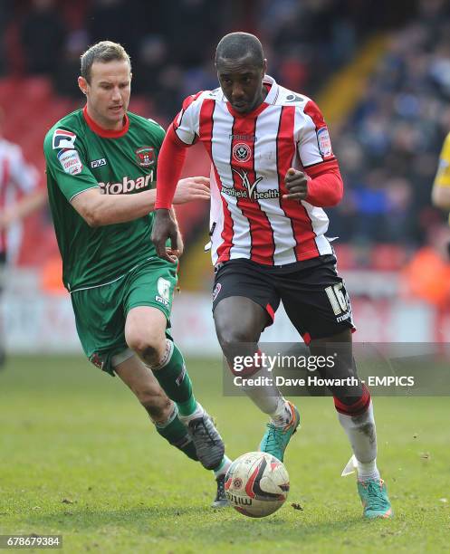 Sheffield United's Jonathan Forte gets past Carlisle United's Peter Murphy