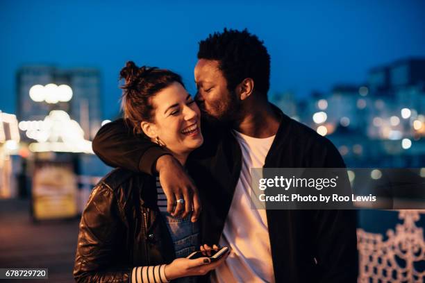 seaside couples - phone couple stock pictures, royalty-free photos & images