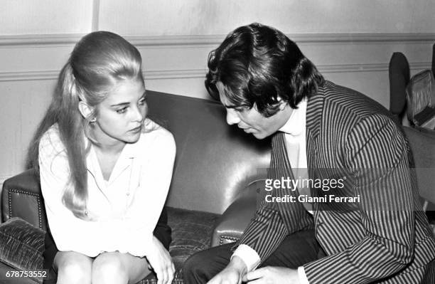 The American actress Sue Lyon with the Spanish actor Julian Mateos Madrid, Spain.