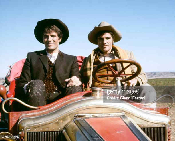 The Italians actors Giuliano Gemma and Nino Benvenuti during the filming 'Vivos o preferiblemente muertos' Madrid, Spain.