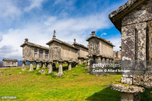 18th century granaries in lindoso portugal - viana do castelo stockfoto's en -beelden