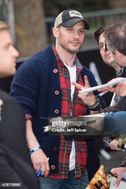 Tom Hardy attends the World Premiere of "Alien: Covenant" at Odeon Leicester Square on May 4, 2017 in London, England.