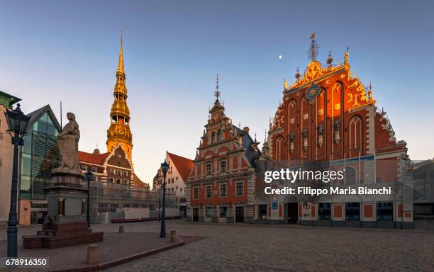 house of the blackheads - lettonia stockfoto's en -beelden