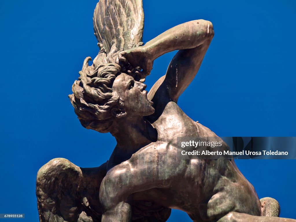 Spain,Madrid, Retiro Park, Fountain of the Fallen Angel