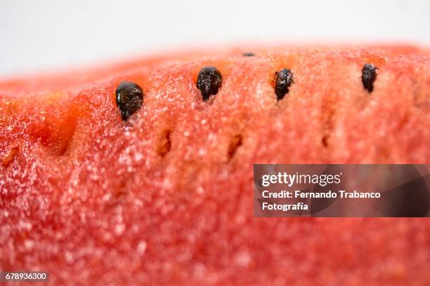 juicy and tasty red watermelon with seeds - pico sandia - fotografias e filmes do acervo