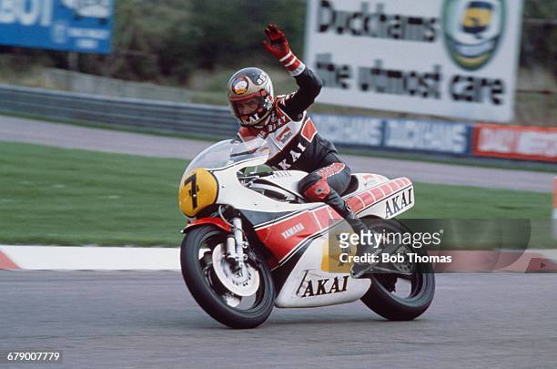 British racing motorcyclist Barry Sheene riding a Yamaha 750 at the International Motorcycle Gold Cup meeting at Donington Park Circuit in Donington,...