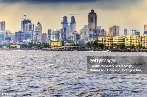 mumbai skyline - marine drive stock pictures, royalty-free photos & images