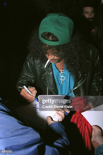 Slash 2001 2,257 Rosa Klein Stock Photos, High-Res Pictures, and Images - Getty Images
