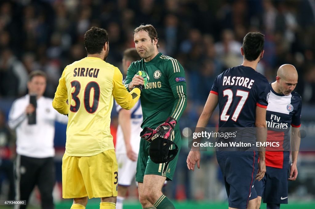 Soccer - UEFA Champions League - Quarter Final - First Leg - Paris Saint-Germain v Chelsea - Parc des Princes