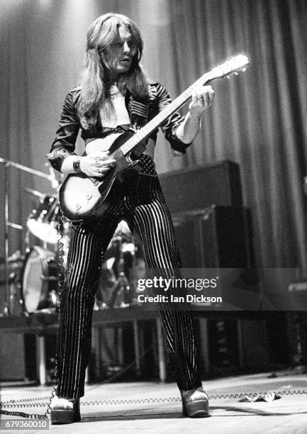 Mick Ralphs Backstage 468 Mick Ralphs Photos & High Res Pictures - Getty Images