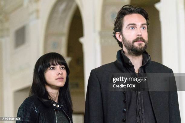 Guest star Seychelle Gabriel and Tom Mison in the Freedom episode of SLEEPY HOLLOW airing Friday, March 31 on FOX.