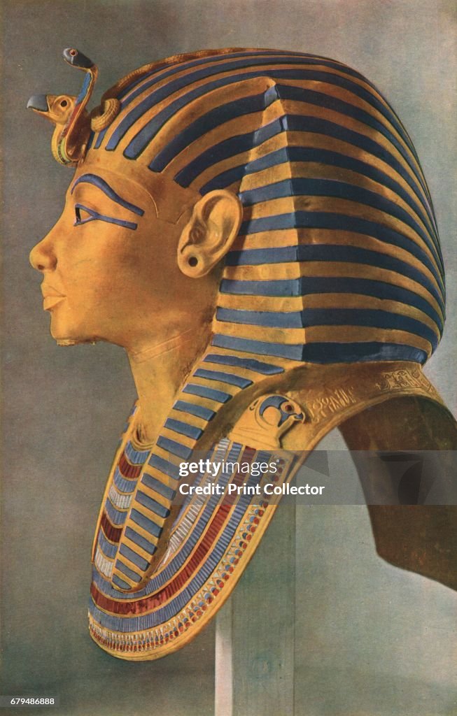 Tutankhamens Death Mask 1323 Bc