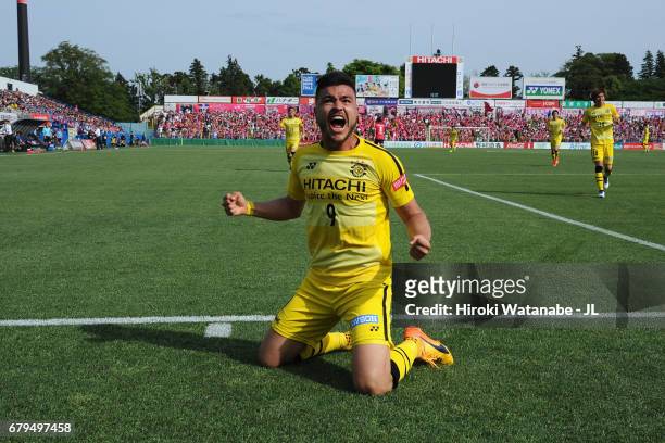 Cristiano of Kashiwa Reysol celebrates scoring the opening goal during the J.League J1 match between Kashiwa Reysol and Cerezo Osaka at Hitachi...