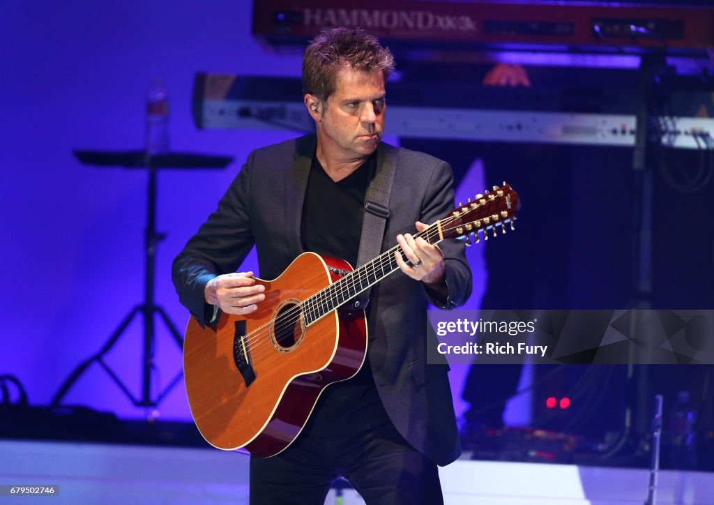 24th Annual Race To Erase MS Gala - Show