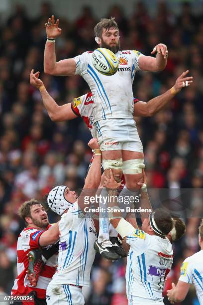 Geoff Parling of Exeter Chiefs wins a line out during the Aviva Premiership match between Gloucester Rugby and Exeter Chiefs at Kingsholm Stadium on...