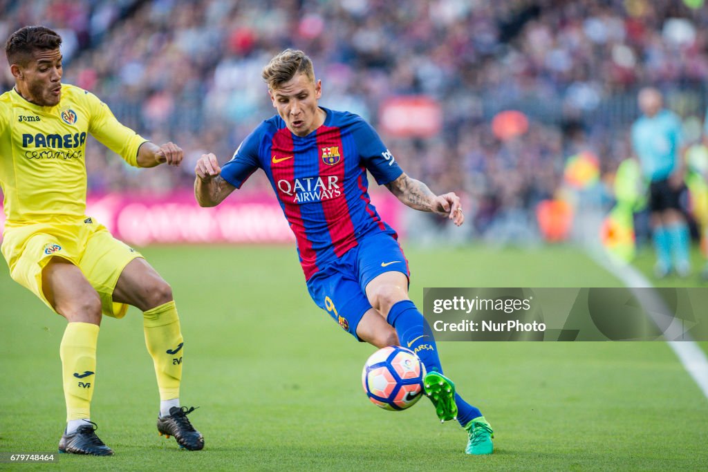 FC Barcelona beats 4-1 to Villarreal