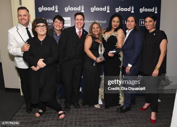 Ross Mathews, Rosie O'Donnell, Sam Tabet, Kristie Mayhugh, Elizabeth Ramirez, Cassandra Rivera, Anna Vasquez, Deborah S. Esquenazi pose backstage...