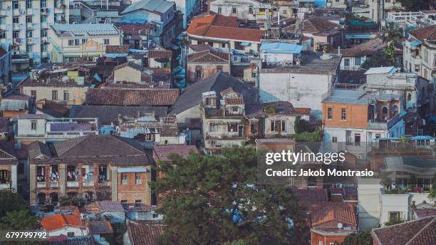 houses on gulangyu island near xiamen - jakob montrasio 個照片及圖片檔