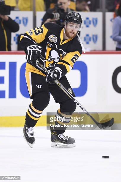Pittsburgh Penguins Left Wing Scott Wilson warms up before Game Four of the Eastern Conference Second Round during the 2017 NHL Stanley Cup Playoffs...