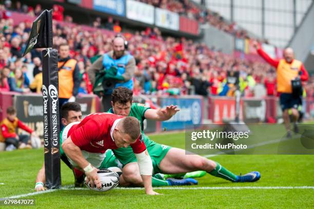 Andrew Conway of Munster scores a try during the Guinness PRO12 rugby match between Munster Rugby and Connacht Rugby at Thomond Park Stadium in...