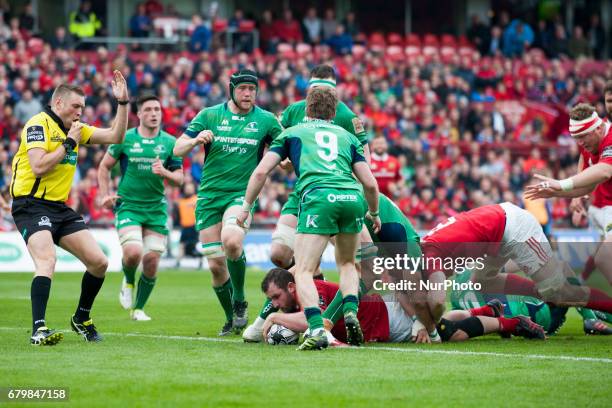 James Cronin of Munster scores a try during the Guinness PRO12 rugby match between Munster Rugby and Connacht Rugby at Thomond Park Stadium in...