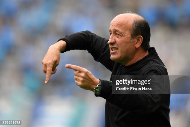 Coach Miguel Angel Lotina of Tokyo Verdy gestures during the J.League J2 match between Tokyo Verdy and Yokohama FC at Ajinomoto Stadium on May 7,...