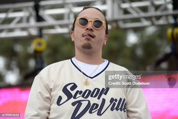 Mac Deville Rapper Scoop Deville Photos and Premium High Res Pictures - Getty Images