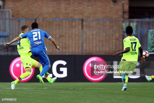 Manuel Pasqual of Empoli FC scores a goal during the Serie A match between Empoli FC and Bologna FC at Stadio Carlo Castellani on May 7, 2017 in...