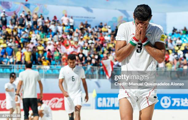 Hassan Abdollahi of Iran reacts after lost to Tahiti after the FIFA Beach Soccer World Cup Bahamas 2017 semi final match between Iran and Tahiti at...