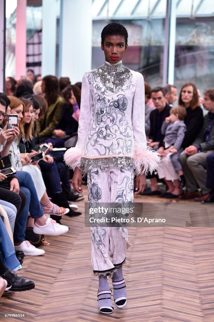 Prada Resort 2018 Womenswear Show - Runway