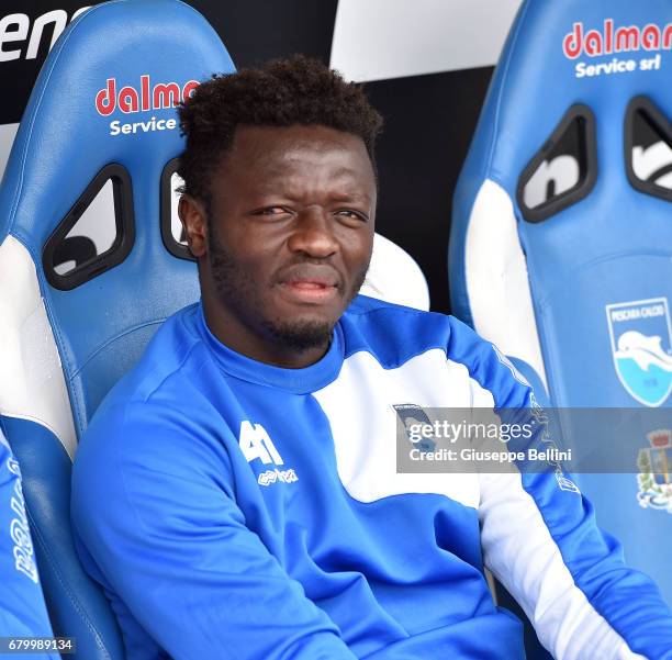 Sulley Muntari of Pescara Calcio during the Serie A match between Pescara Calcio and FC Crotone at Adriatico Stadium on May 7, 2017 in Pescara, Italy.