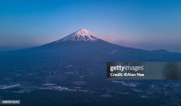 富士山 - ドローン撮影 個照片及圖片檔