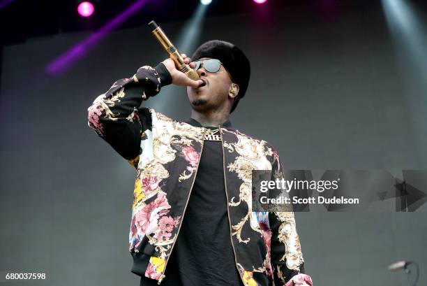 Jeremi Rapper Rapper Jeremih Photos and Premium High Res Pictures - Getty Images