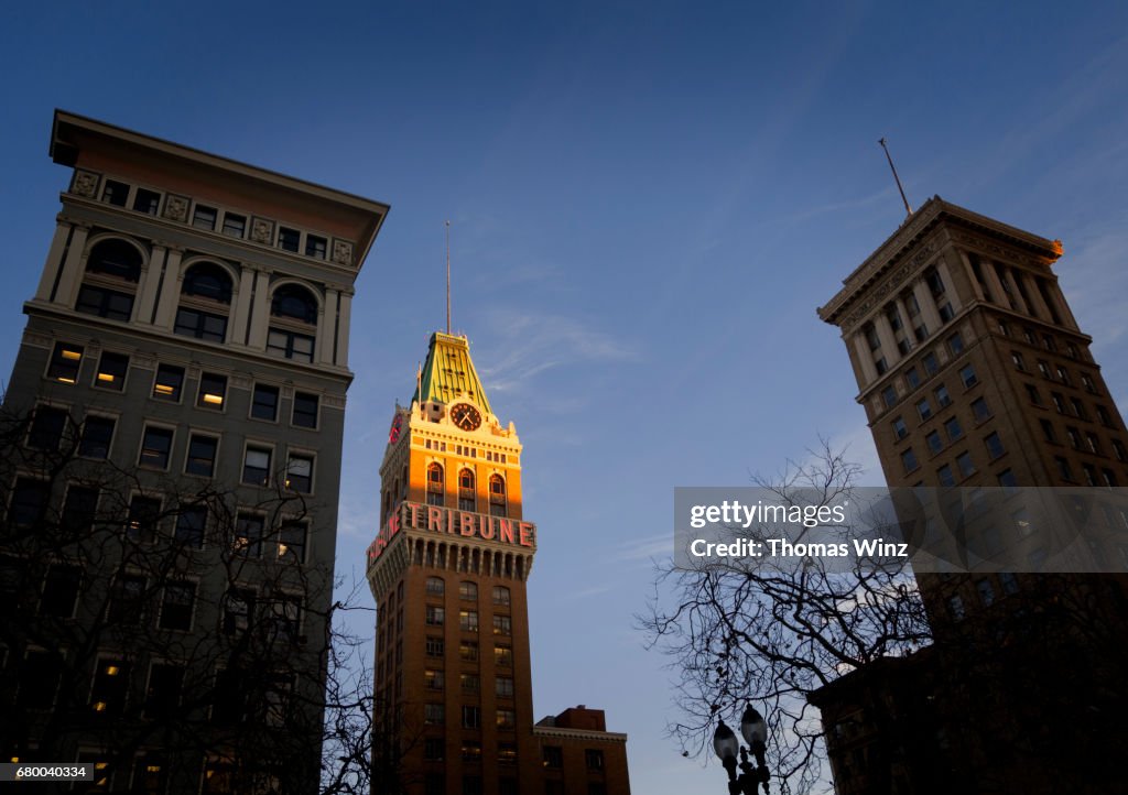 Lit up Tribune Building , Oakland