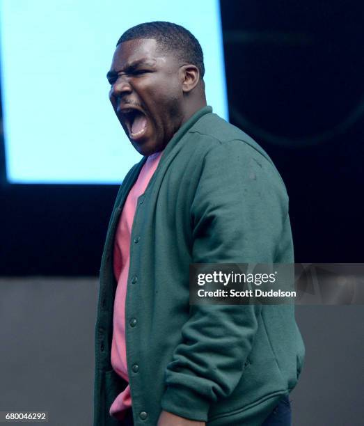 Li Man Rapper 303 Rapper Li Stock Photos, High-Res Pictures, and Images - Getty Images