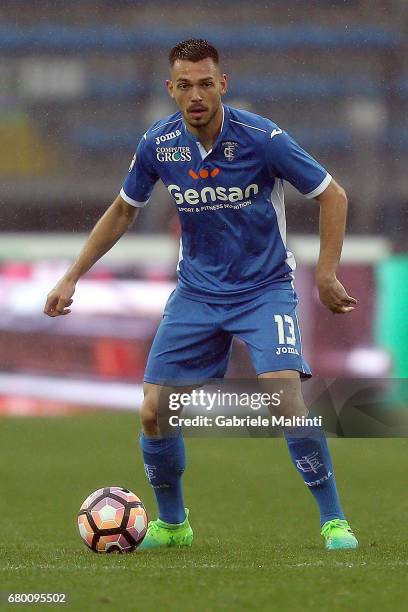 Frederic Veseli of Empoli FC in action during the Serie A match between Empoli FC and Bologna FC at Stadio Carlo Castellani on May 7, 2017 in Empoli,...