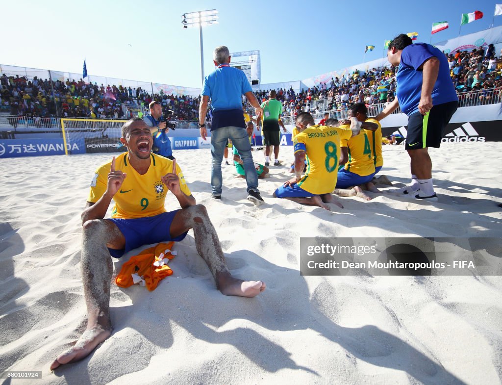 Tahiti v Brazil - FIFA Beach Soccer World Cup Bahamas 2017