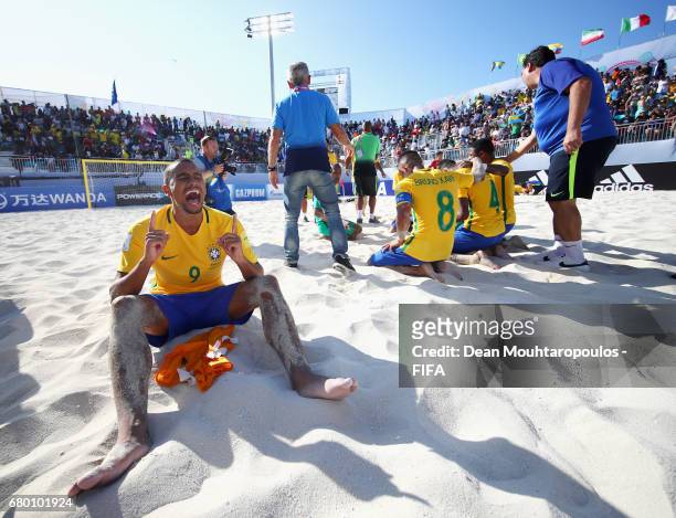 Rodrigo of Brazil starts to celebrate after victory in the FIFA Beach Soccer World Cup Bahamas 2017 final between Tahiti and Brazil at National Beach...